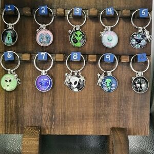Alien 👽 UFO Keychain